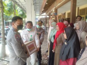 Polda NTB Terus Lakukan Baksos Pasca Harga BBM Naik