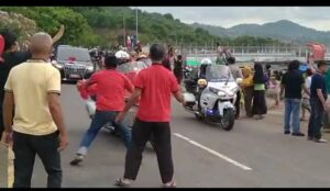 Kader PDIP Nekat Cegat Mobil Presiden Jokowi