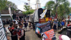 Warga Tuntut Kepala Desa Ungga Mundur