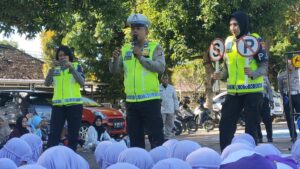 Puluhan Anak TK Belajar Rambu-Rambu di Ditlantas Polda NTB