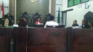 Kasus ITE Fihiruddin, Saksi Sebut Sejumlah Nama Politisi