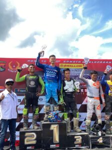 Tim 459 Lombok Tengah Juara Nasional Grasstrack di Sirkuit Tohpati Mataram