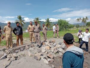 Nekat Membangun di Sempadan Pantai, Bangunan Milik WNA Ditertibkan Pemda KLU