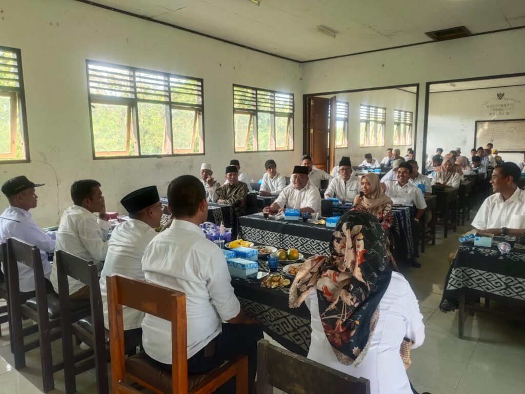 Bupati Loteng Siapkan Sekolah Khusus Anak Yatim-piatu