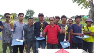 Lomba Layang-layang Semarak Hari Jadi KLU ke-15