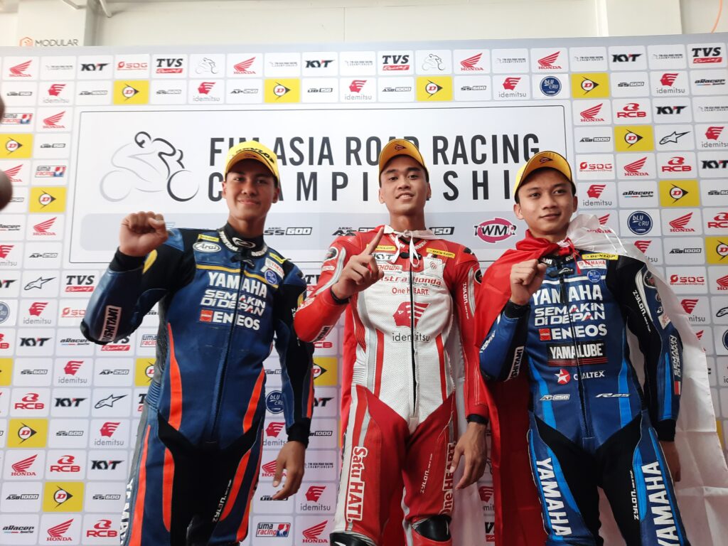Dua Pembalap Muda Indonesia Podium Kelas Prosuction 250cc