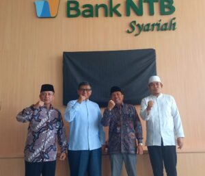 Berangkatkan Nasabah Umrah, Bank NTB Syariah Gandeng PT Muhsinin Tours and Travel