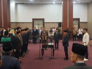 Lantik 7 Pejabat Lingkup Pemkab, Ini Pesan Pathul Bahri