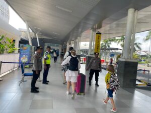 Pos Terpadu BIZAM pantau Dan Amankan Arus Balik Di Bandara