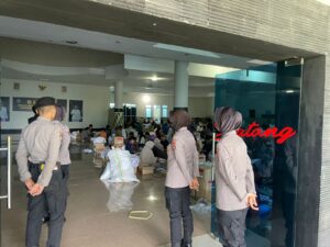 Polres Loteng Pastikan Keamanan Proses Pelipatan Surat Suara Pemilu 2024
