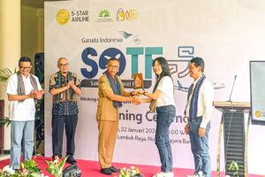 Peniupan Kendole dan Pelepasan Merpati Tandai Peresmian SOTF by Garuda Indonesia di Lombok