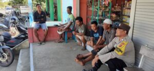 BKTM Polsek Woha Imbau Warga Jaga Keharmonisan Saat Jum’at Curhat
