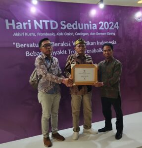 Pemda Loteng Raih Penghargaan Sebagai Kabupaten Bebas Penyakit Frambusia