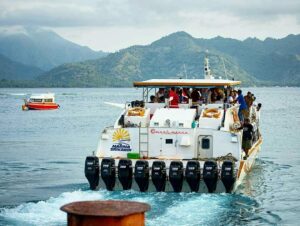 Fast Boat Dari Bangsal Ke Bali Ditutup Sementara Akibat Cuaca Buruk