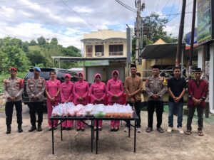 Berkah Ramadhan Gabungan Satker Polres Bima, Bagikan Takjil Berbuka Puasa
