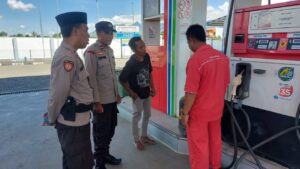 Cegah Tindak Kriminal Selama Ramadhan, Personel Polsek Bolo Patroli di Areal SPBU