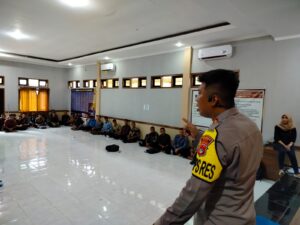 Kapolres Eko Sutomo Beri Motivasi ke Ratusan Peserta Seleksi Casis Polri