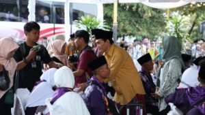 Wabup Nursiah Lepas Keberangkatan Calon Jamaah Haji Kabupaten Lombok Tengah