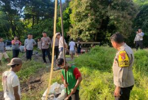 Kapolres Eko Sutomo Tinjau Lokasi Pengeboran Air di Mapolsek Tambora