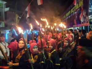 Ribuan Warga Ikuti Ritual Bettulak di Desa Lendang Are