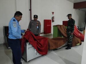 Pastikan Keamanan Obyek Vital, Polsek KP3 Bandara SMS Bima Gencarkan Patroli Malam