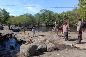 Patroli Tempat Wisata, Polsek Bolo Berikan Rasa Aman Bagi Pengunjung Wisata