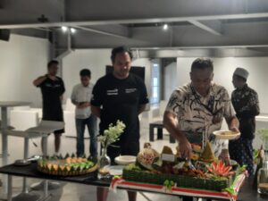 MFoS 2024 Mandalika Hadirkan Balapan Seru dan Festival Kreatif, Penyelenggara Potong Tumpeng