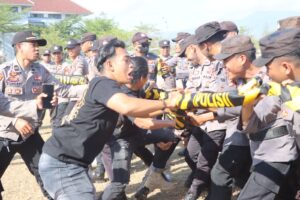 Lima Dentuman Bom Warnai Simulasi Sispamkota Pengamanan Pilkada