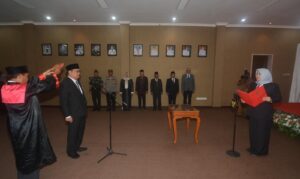 Kapolres Bima Eko Sutomo Hadiri Pelantikan Sekda Kabupaten Bima