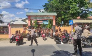 Cegah Tawuran dan Kemacetan, Polsek Woha Laksanakan Patroli dan Gatur Lalin