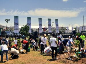 Usai Parade, Pembalap MotoGP Tanam Pohon di Sirkuit Mandalika