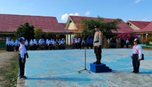 Cooling System, Bhabinkamtibmas Polsek Woha Sambangi SMPN 2 Woha Sosialisasi Narkoba