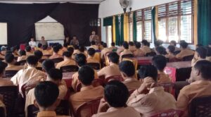 Police Goes to School, Polsek  Bolo Imbau Pelajar SMAN I Bolo Hindari Narkoba dan Bijak Bermedsos