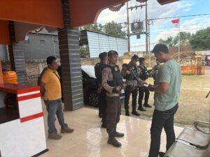 Pastikan Keamanan di Kantor KPU dan Bawaslu, Satgas Preventif Polres Bima Intensifkan Patroli Dialogis