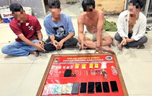 Polisi Gelandang 4 Pemuda Saat Transaksi Narkoba, Sita 9,39 Gram Sabu