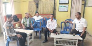 Bhabinkamtibmas Runggu Rutin Imbau Warga Menuju Pilkada Sejuk dan Damai