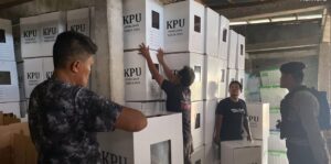 Satgas Preventif OMP Polres Bima Amankan Perakitan Kotak Suara di Gudang Logistik KPU