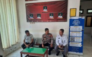 Kasat Tahti Polres Bima Koordinasi Dengan KPU  Terkait Pemungutan Suara di Rutan Mapolres