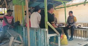 Bhabinkamtibmas Polsek Woha Sambangi Warga Binaan Sampaikan Pesan Pilkada Damai