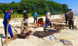 Geger! Mayat Misterius Ditemukan Terdampar di Pesisir Pantai Sekotong