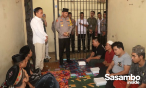 Kapolres dan Bupati Loteng Beri Semangat Tahanan di Hari Raya Idul Fitri