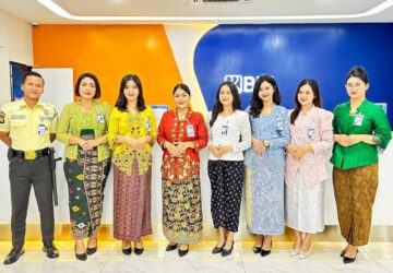 Kompak dan Anggun, Frontliner BRI Branch Office Jatinegara Kenakan Pakaian Nasional di Hari Kartini