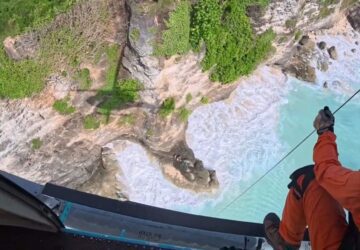 Misi Pertama FINNS Search & Rescue Berhasil Evakuasi Darurat Dua Warga Australia dari Sumba Terpencil