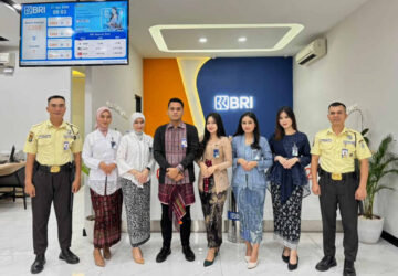 Frontliner BRI Krekot Kenakan Busana Nasional di Hari Kartini