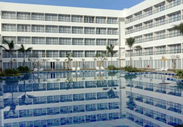 Raja Hotel Kuta Mandalika, Sensasi ‘The Royal of Mandalika’