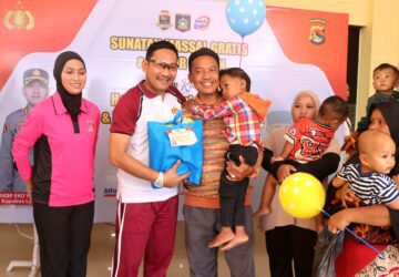 Polres Loteng Bersama Sasambo inside Tebar Kepedulian Lewat Donor Darah dan Sunatan Gratis