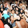 Emak Emak PNM Nyanyikan Lagu Bongkar Didepan Menteri Ara, Mendagri dan Gubernur NTB!