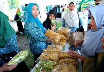Antusias Warga Membludak, Gerakan Pangan Murah Loteng Diserbu Pembeli