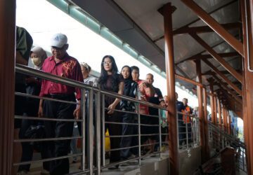KAI Bandara Layani 78.226 Penumpang Selama Libur May Day 2025, Ajak Masyarakat Tertib Saat Melintas Perlintasan