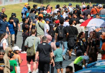 Serunya Pitwalk di Sirkuit Mandalika! Dapat Merchandise GRATIS & Foto Bareng Pembalap